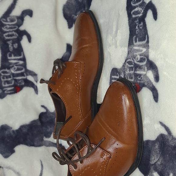 Stacy Adams Boy's Oxford in Cognac - Picture 5 of 6